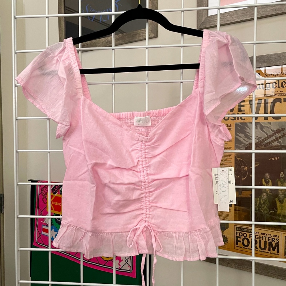 SOLD IN LIVE SHOW NWT Abound pink puff sleeve gathered crop top